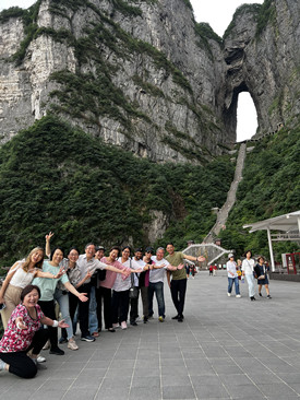 Tianmen Cave tours.jpg