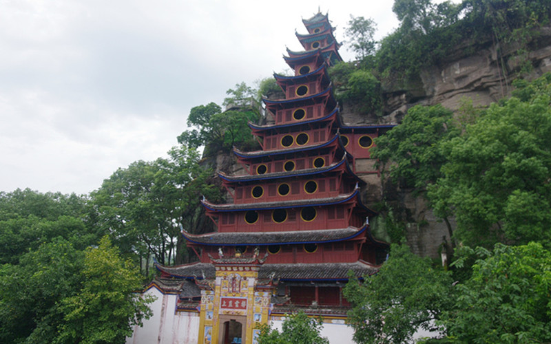 Shibaozhai Yangzte River Cruise 2.jpg Shibaozhai Yangzte River Cruise 2.jpg