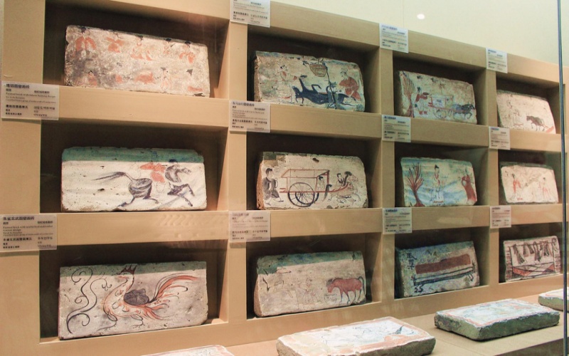 Dunhuang Museum.jpg Dunhuang Museum.jpg