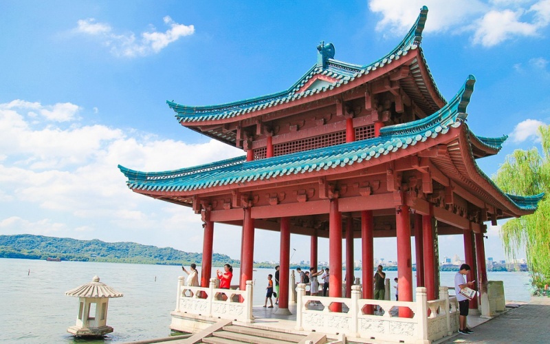 West Lake Hangzhou3.jpg