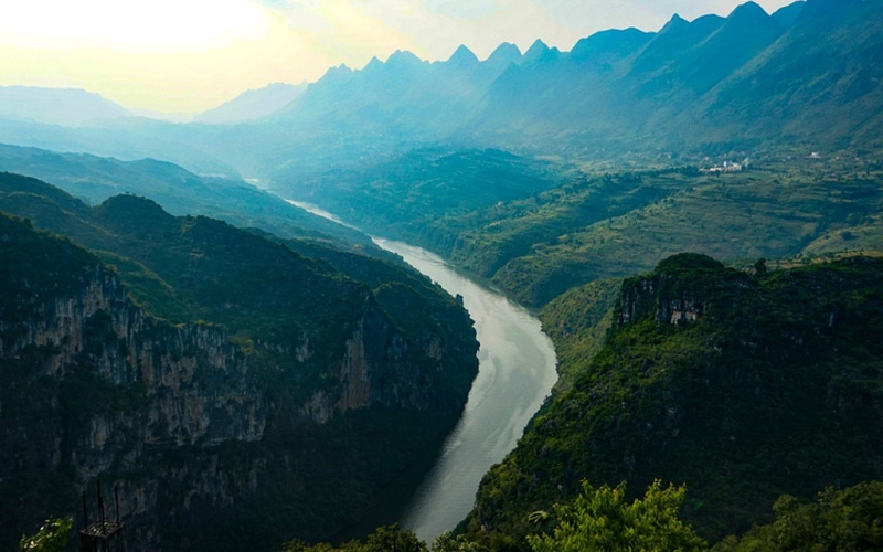 Beipanjiang Grand Canyon.jpg