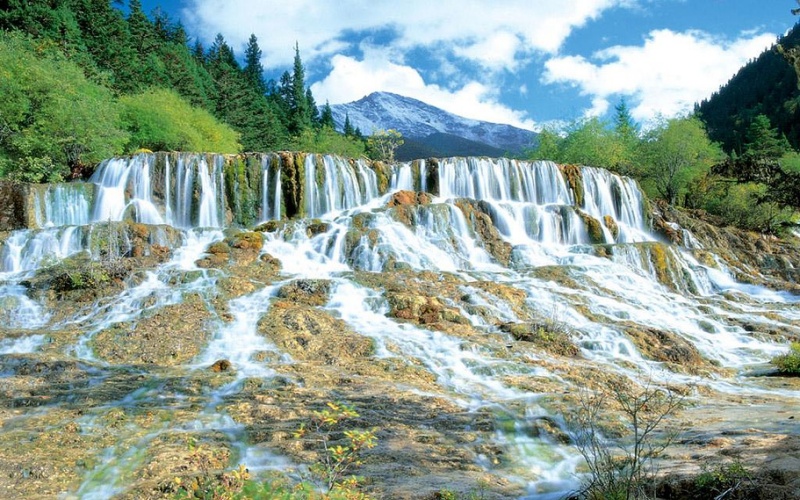 Zhaga Waterfall.jpg