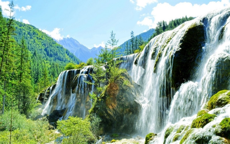 Zhenmzhutan Waterfall.jpg