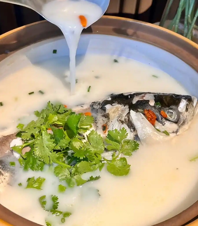 天目湖砂锅鱼头.png